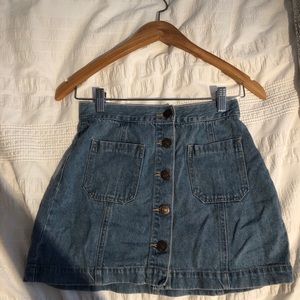 Denim mini skirt with buttons